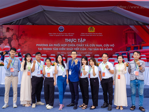 Thực tập phương án phối hợp chữa cháy và cứu nạn, cứu hộ tại sân Đà Nẵng